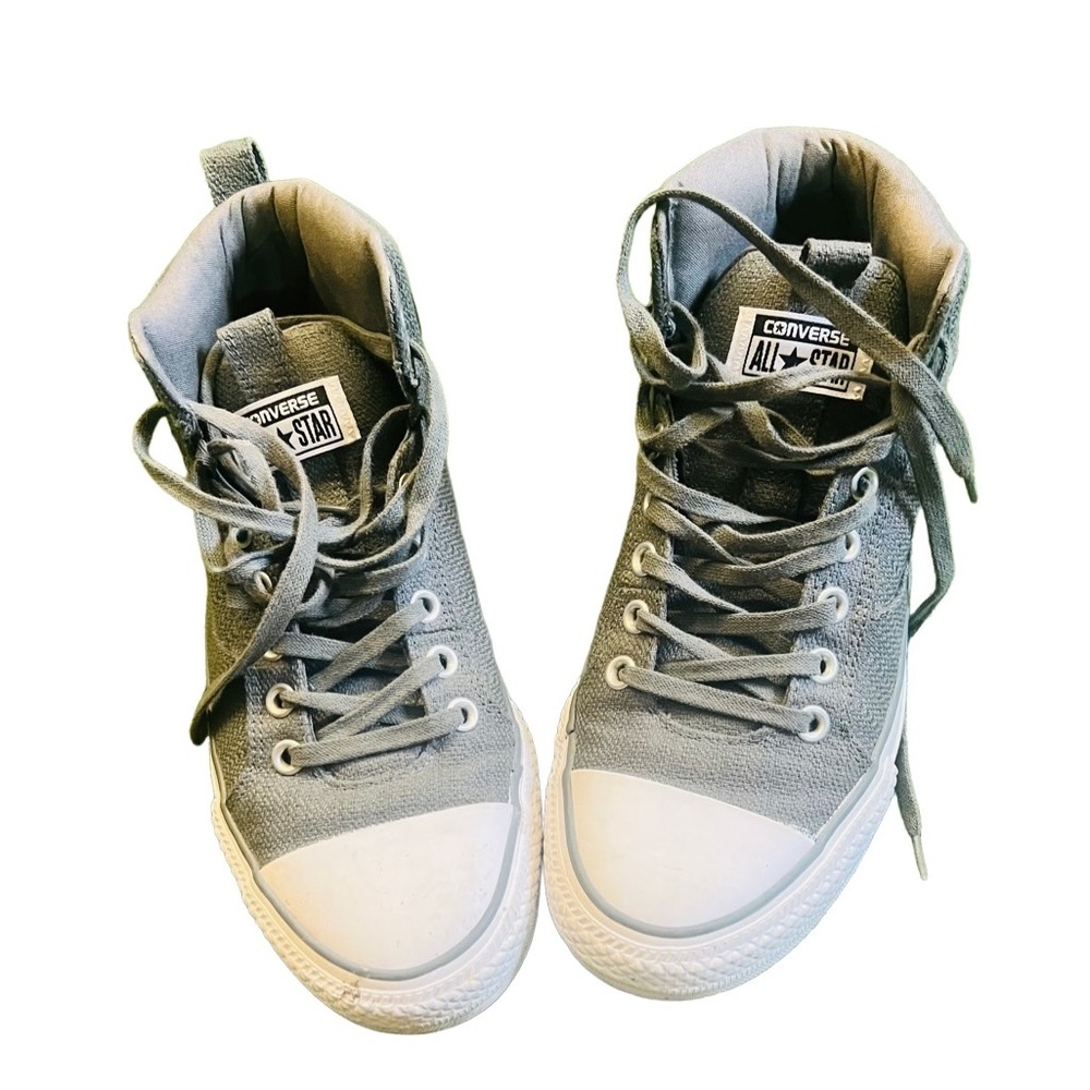 Convers All-Star Chuck Taylor size 9 Mens 10.5 womans unisex